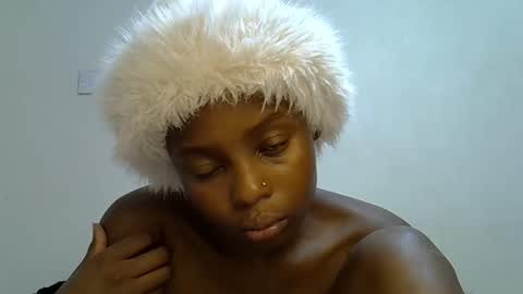 Snapshot of sweetrall chatting on 02/05/26, 08:13 Lilly online show from 02/05/26, 08:13