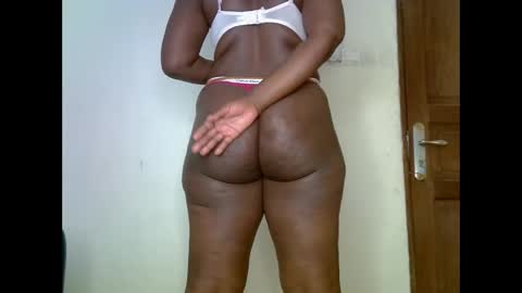 Snapshot of sweetrenne chatting on 02/21/25, 05:02 sweetrenne online show from 02/21/25, 05:02