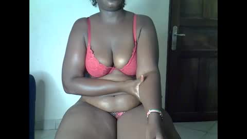 Snapshot of sweetrenne chatting on 12/04/25, 12:53 sweetrenne online show from 12/04/25, 12:53