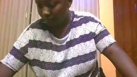 Snapshot of sweetrose2049 chatting on 02/11/26, 08:58 Rose Watetu online show from 02/11/26, 08:58