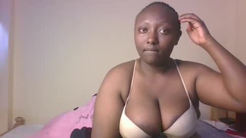 Rose Watetu online show from 03/03/26, 07:25