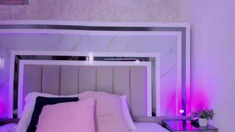 Snapshot of sweetsalome_01 chatting on 06/06/26, 12:54 sweetsalome_01 online show from 06/06/26, 12:54
