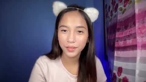 Mia online show from 11/29/25, 03:37