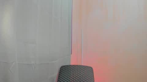 Mia online show from 12/03/25, 04:16