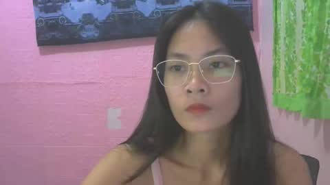 Mia online show from 11/13/25, 02:32