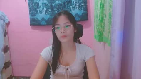 Snapshot of sweetsexygirl20 chatting on 06/08/26, 04:57 Mia online show from 06/08/26, 04:57