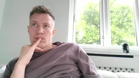 Snapshot of sweetsinner83 chatting on 06/16/26, 07:16 sweetsinner83 online show from 06/16/26, 07:16