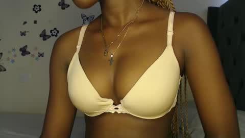 Snapshot of sweetsinxx1 chatting on 09/09/25, 11:21 Sweetsinxx1 online show from 09/09/25, 11:21