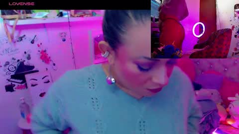 Snapshot of sweett_martina chatting on 12/22/24, 03:44 martina online show from 12/22/24, 03:44