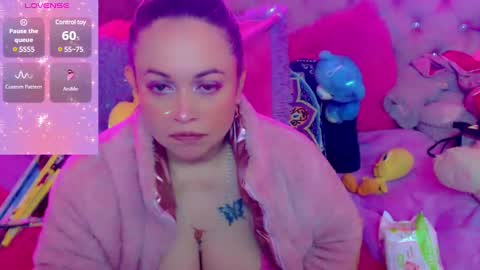 Snapshot of sweett_martina chatting on 02/12/25, 05:58 martina online show from 02/12/25, 05:58