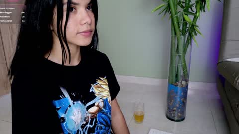 Snapshot of sweett_petite chatting on 01/26/25, 11:08 online show from 01/26/25, 11:08
