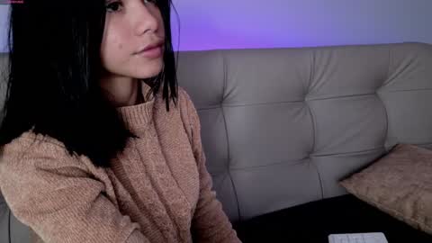 Snapshot of sweett_petite chatting on 02/01/25, 04:33 online show from 02/01/25, 04:33