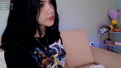 Snapshot of sweett_petite chatting on 03/10/25, 08:12 online show from 03/10/25, 08:12