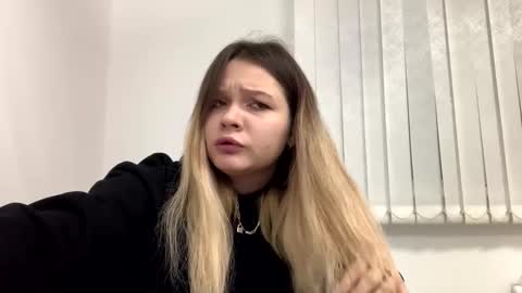 SweetTChloe online show from 12/24/24, 03:27