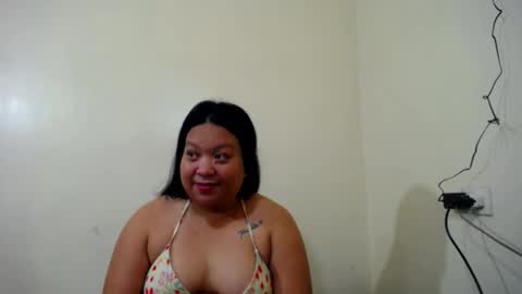 Snapshot of sweettightpussyhole chatting on 06/11/26, 01:16 mia and luna online show from 06/11/26, 01:16