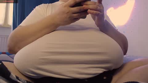 Snapshot of sweettm chatting on 02/25/25, 01:17 Maya online show from 02/25/25, 01:17