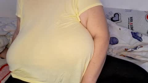 Snapshot of sweettm chatting on 02/26/25, 01:08 Maya online show from 02/26/25, 01:08