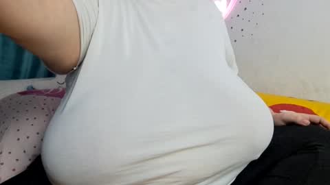 Snapshot of sweettm chatting on 02/28/25, 07:46 Maya online show from 02/28/25, 07:46