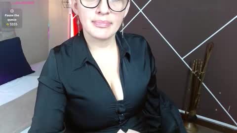 Scarlet online show from 10/17/25, 11:24