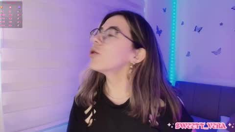 Veronica Independent Model online show from 12/16/25, 12:10