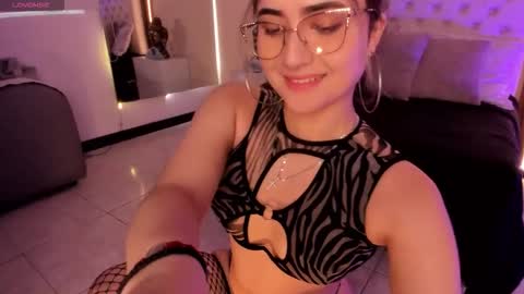 Snapshot of sweetty_paulina chatting on 10/20/25, 12:16 Swetty. online show from 10/20/25, 12:16