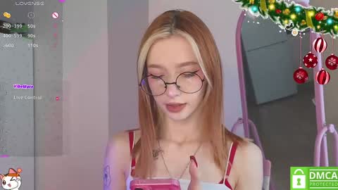 Snapshot of sweetuniporn chatting on 01/07/25, 08:24 Elis a little vacation Ill be here Saturday my schedules in bio online show from 01/07/25, 08:24