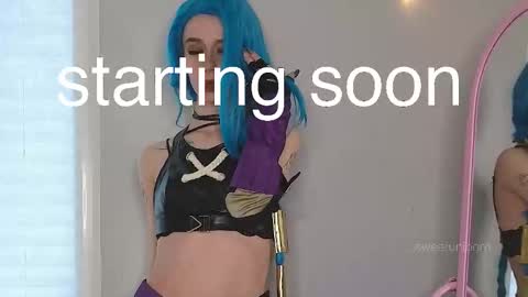 Snapshot of sweetuniporn chatting on 09/28/25, 07:03 Elis a little vacation Ill be here Saturday my schedules in bio online show from 09/28/25, 07:03