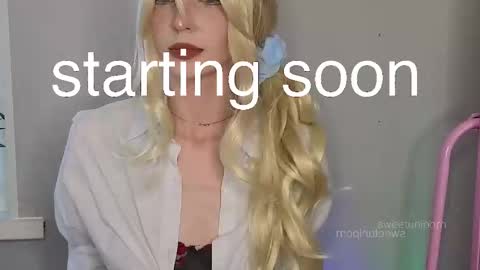 Snapshot of sweetuniporn chatting on 10/06/25, 06:11 Elis a little vacation Ill be here Saturday my schedules in bio online show from 10/06/25, 06:11