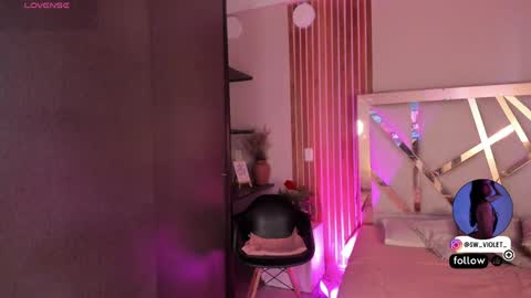 sweetviolet___ online show from 04/17/26, 12:19