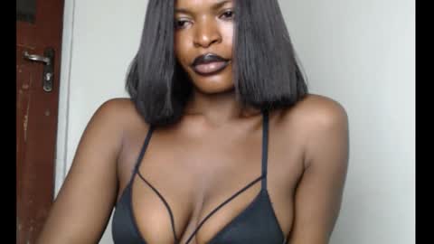 sweetxxboobsx online show from 11/17/25, 08:47