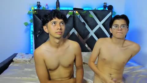 Snapshot of sweety__boy_ chatting on 07/23/26, 01:58 sweety Boy online show from 07/23/26, 01:58