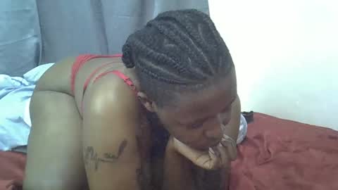 Snapshot of sweety_ass_ chatting on 11/15/25, 02:31 SweetAss online show from 11/15/25, 02:31