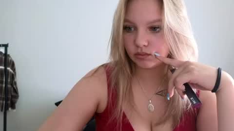 Snapshot of sweety_bettyyy chatting on 07/20/26, 06:28 Betty online show from 07/20/26, 06:28
