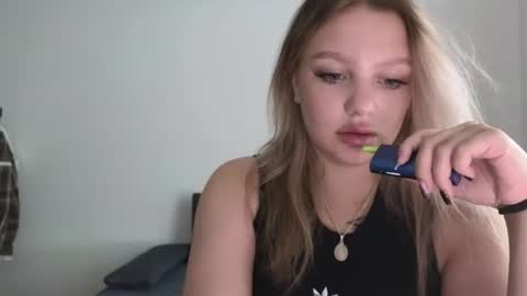 Snapshot of sweety_bettyyy chatting on 08/03/26, 11:05 Betty online show from 08/03/26, 11:05