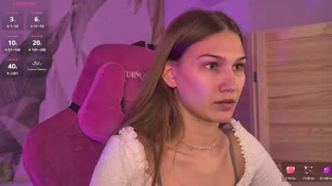 Snapshot of sweety_emilya chatting on 05/12/26, 12:13 Emily online show from 05/12/26, 12:13