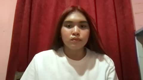 sweety_heart18 online show from 05/21/26, 05:58