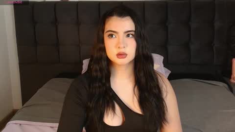 sweety nicole 3 online show from 11/08/25, 02:01