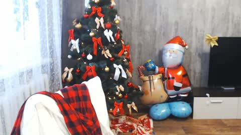 Snapshot of sweety_pie_8 chatting on 12/13/24, 07:04 sweety_pie_8 online show from 12/13/24, 07:04