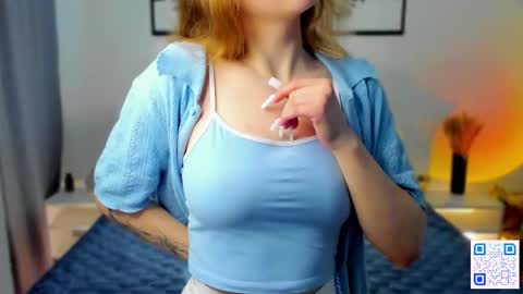 Snapshot of sweety_xis chatting on 10/13/25, 10:59 Bella . online show from 10/13/25, 10:59