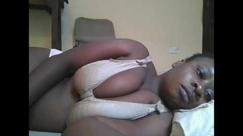 sweetyass25 online show from 02/04/26, 06:52