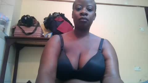 Snapshot of sweetyass25 chatting on 06/14/26, 06:26 sweetyass25 online show from 06/14/26, 06:26