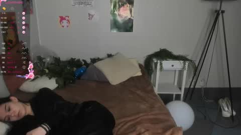 Snapshot of sweetydeviliya chatting on 02/22/25, 08:07 sweetydeviliya online show from 02/22/25, 08:07