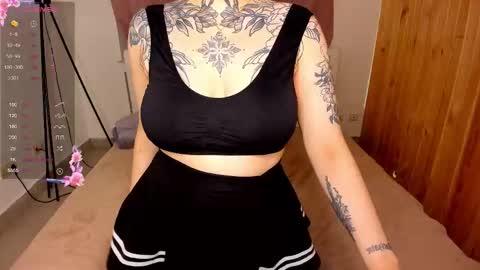 Snapshot of sweetyladiy chatting on 10/02/25, 03:46 Aiza online show from 10/02/25, 03:46