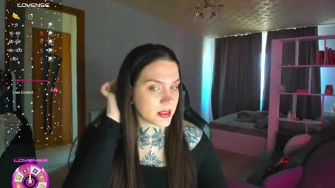 Aiza online show from 04/28/26, 07:24