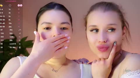 Astrid online show from 02/19/26, 07:26