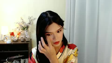Snapshot of sweetytrannygirlxx chatting on 02/19/25, 04:01 Megan online show from 02/19/25, 04:01