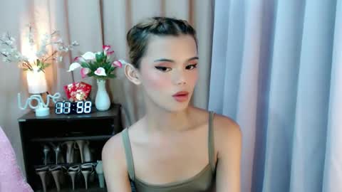 Snapshot of sweetytrannygirlxx chatting on 10/07/25, 03:58 Megan online show from 10/07/25, 03:58