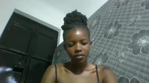 Snapshot of sweetz_candice chatting on 09/13/25, 06:02 sweetz_candice online show from 09/13/25, 06:02