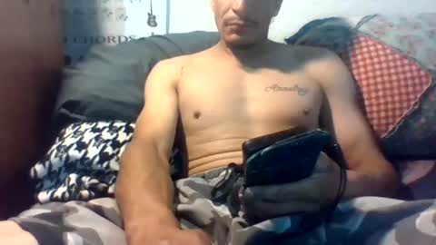 Snapshot of sweezybrown1 chatting on 06/21/26, 04:04 MR. SWEEZY online show from 06/21/26, 04:04