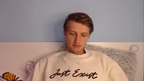 Cat online show from 02/06/26, 06:44